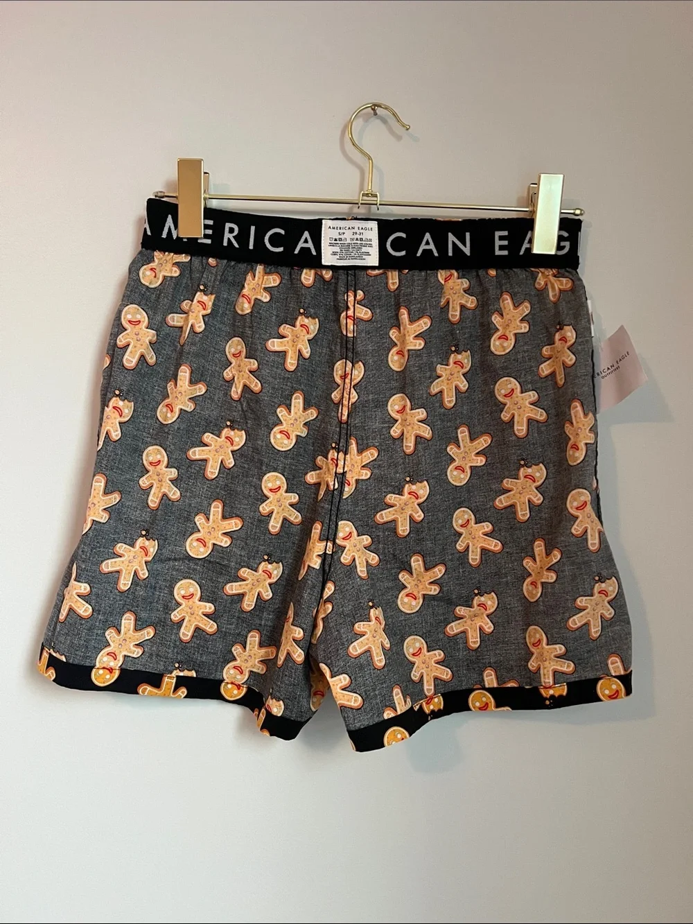 American Eagle Outfitters | Black Shorts with Gingerbread NWT Print Sz S (29-31)